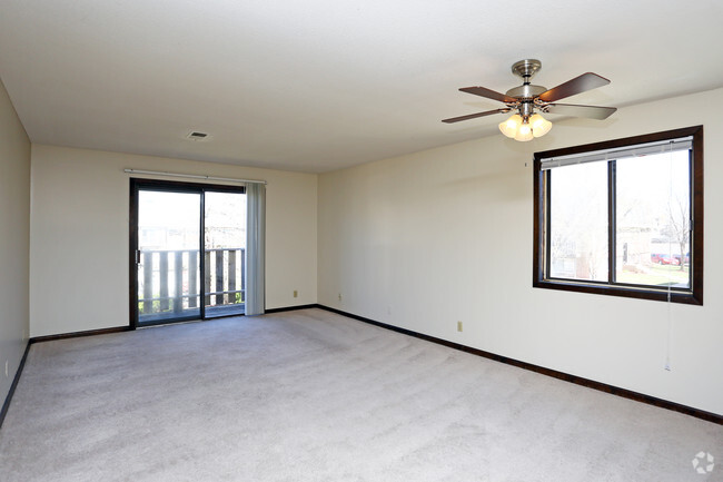 2 Bedroom Living Room - Superior Place Apartments