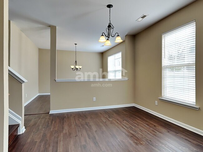 Foto del edificio - 2308 Sage Crossing Rd