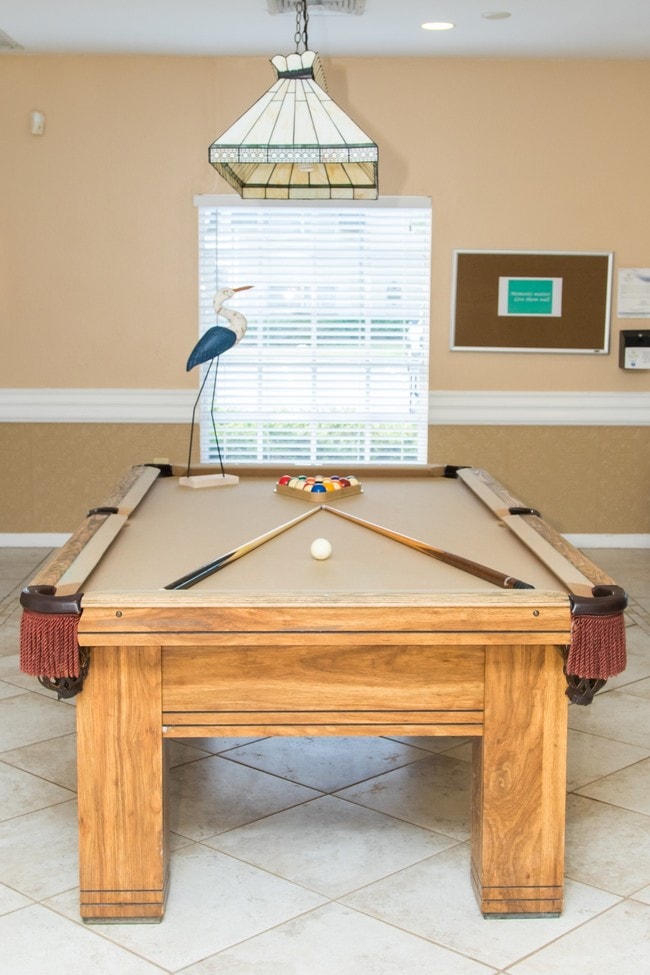 Building Photo - Imperial Palms Apartments