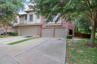 Building Photo - 1112 Landon Ln