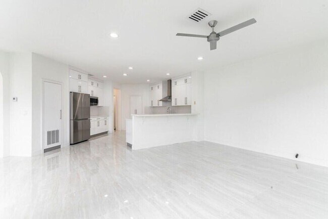 Foto del edificio - 10879 Handel Pl