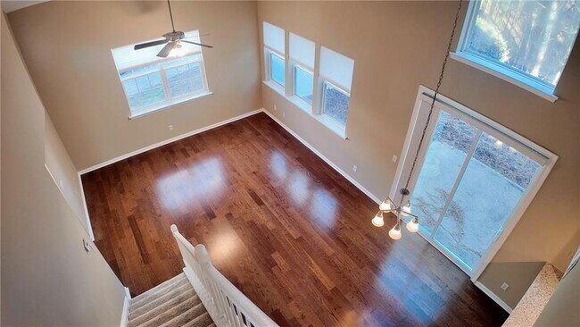 Foto del edificio - 363 Hiawassee Dr