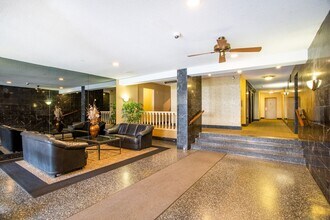 Building Photo - 65 Glenbrook Rd