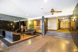 Building Photo - 65 Glenbrook Rd