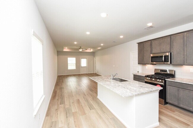 Foto del edificio - 8319 Bristlecone Pne Wy