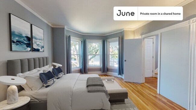 Building Photo - Room in Shared 7 bed/2 bath home in Allston