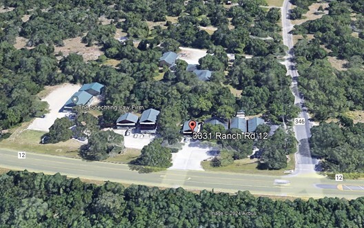 Foto del edificio - Log Cabin Plaza