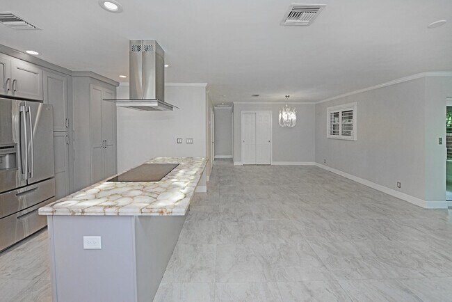 Foto del edificio - 3180 NW 6th Ave