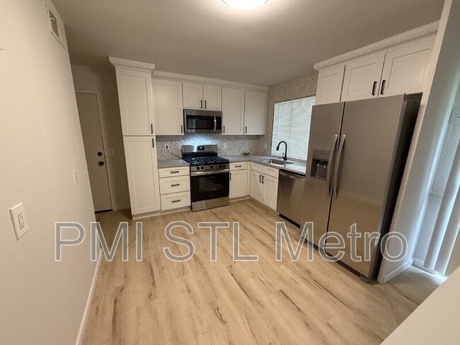 Photo - 2512 Dukeland Dr House