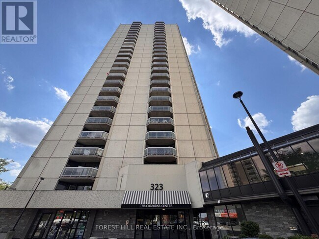 Building Photo - 323 Colborne St