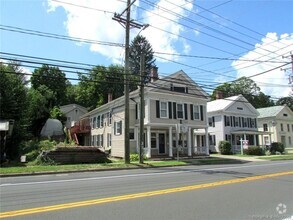 Building Photo - 535 Main St