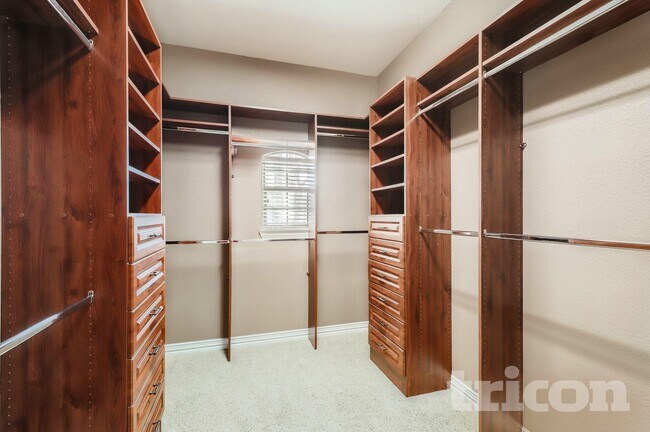 Foto del edificio - 2240 27th Ave Ct