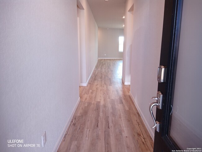 Building Photo - 2818 Calandra Lark