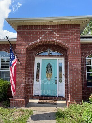Building Photo - 1202 Northview Dr