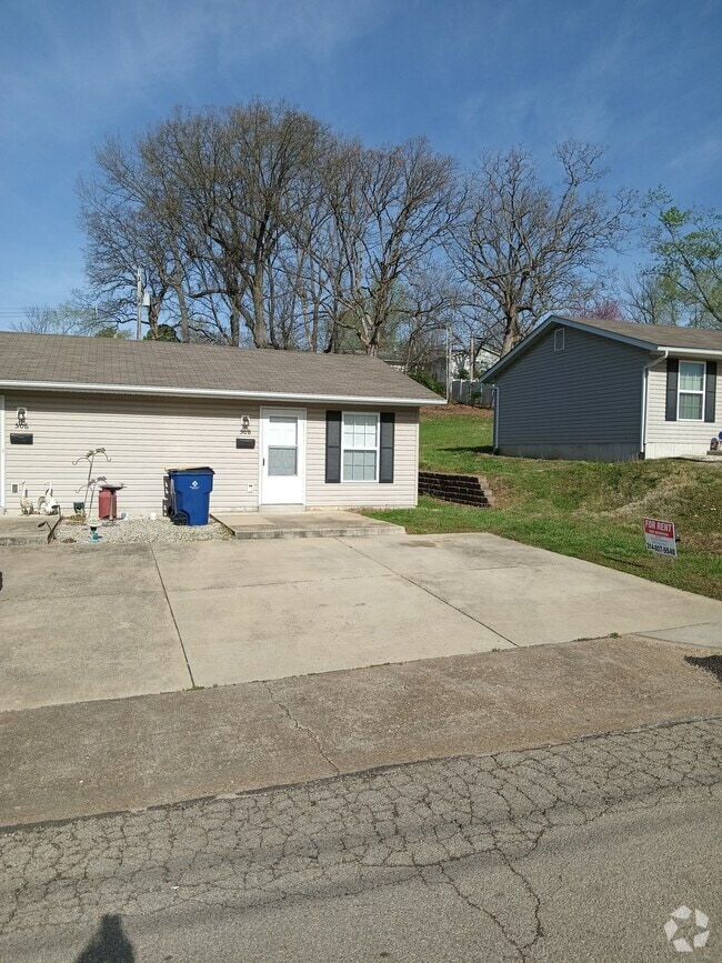 Apartments For Rent in Desoto MO 2 Rentals