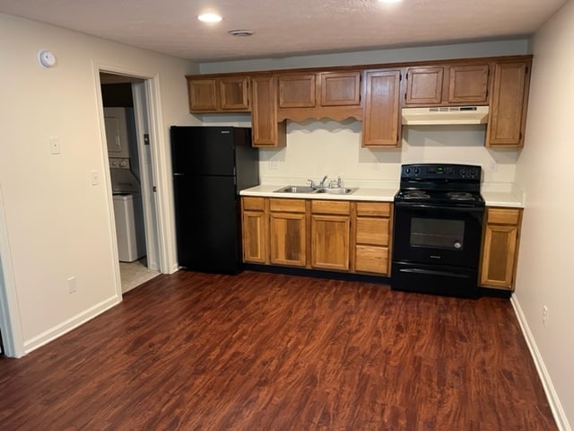 KITCHEN - 108 Morgan St