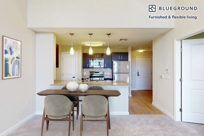 Building Photo - 1000 Bay Dr