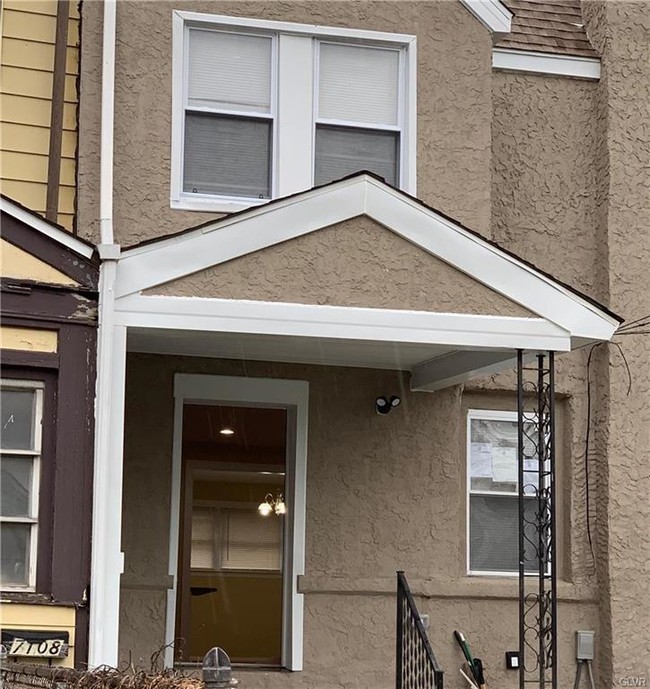 Building Photo - 7110 Radbourne Rd