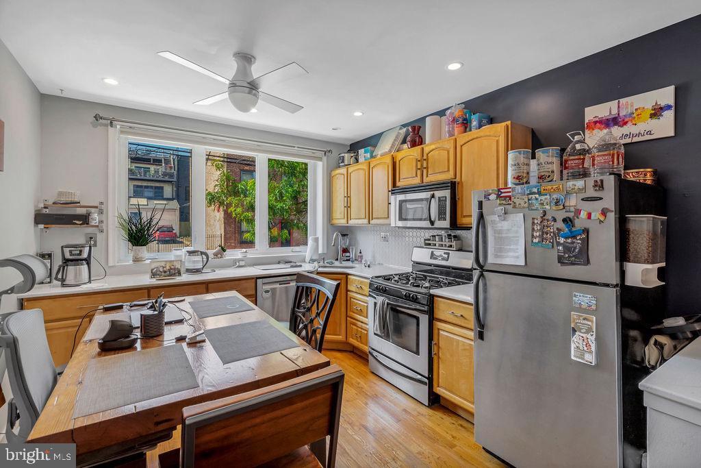 Foto principal - 1815 Bainbridge St