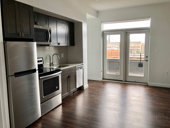 Interior Photo - 824 N Calvert St