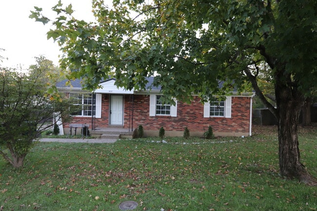 Building Photo - 6810 Village Green Blvd