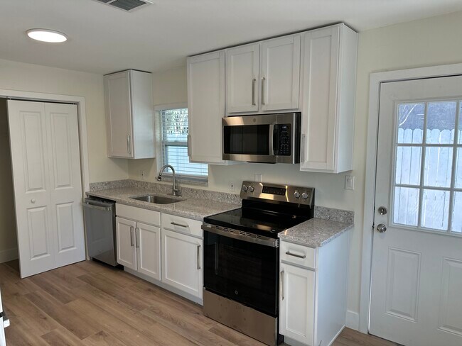 Foto del edificio - 3111 W Spruce St