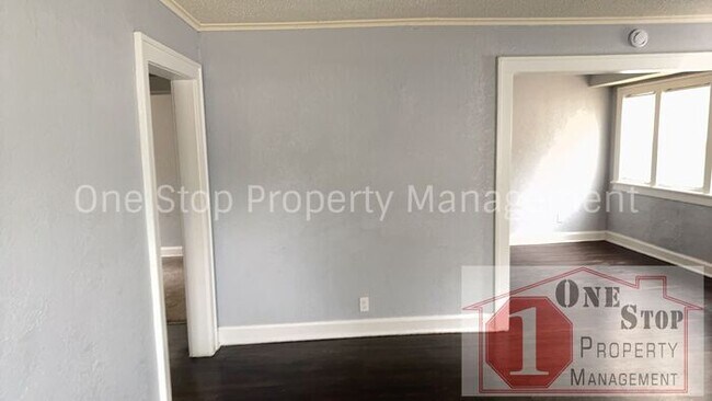 Building Photo - Beautiful 2 Bedroom 1 Bathroom in Kansas C...