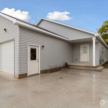 Building Photo - 511 Sharon St