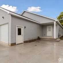 Building Photo - 511 Sharon St