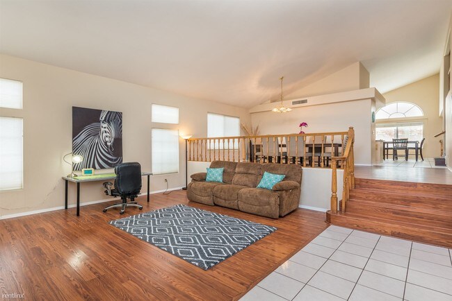 Building Photo - 5 br, 2.5 bath House - 2801 Via Bel Mondo St