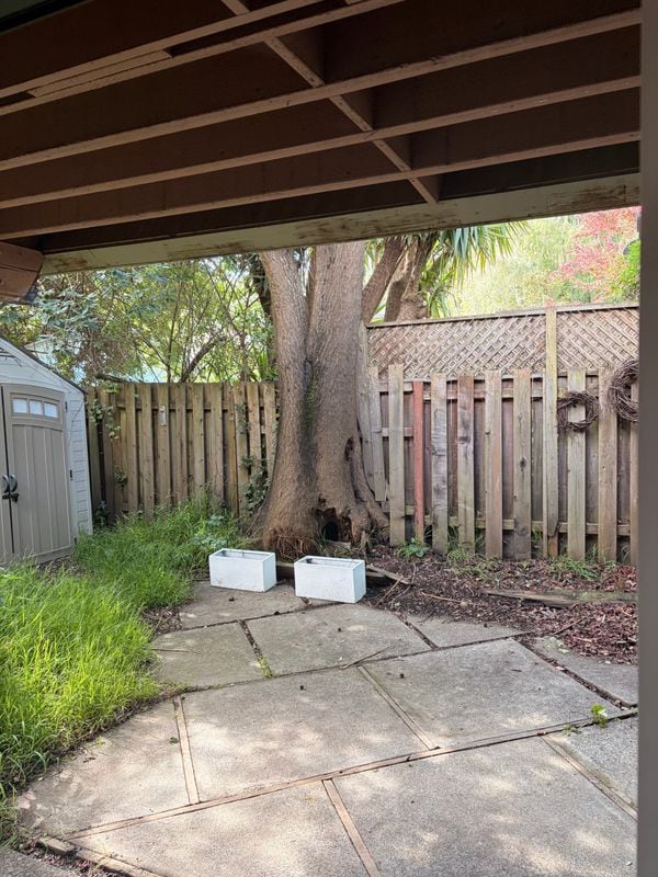 Building Photo - 407 Maple St