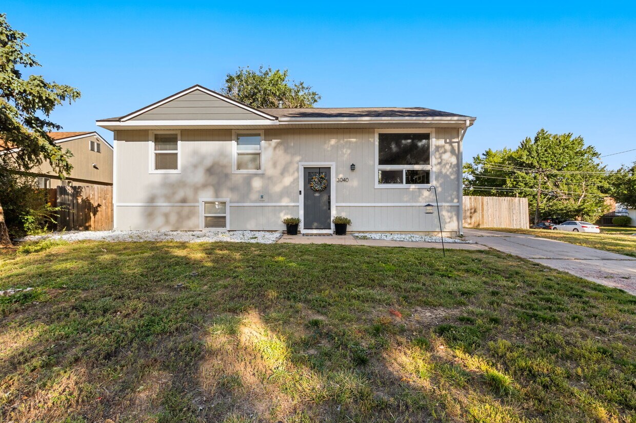 Foto principal - 3040 Garland Terrace