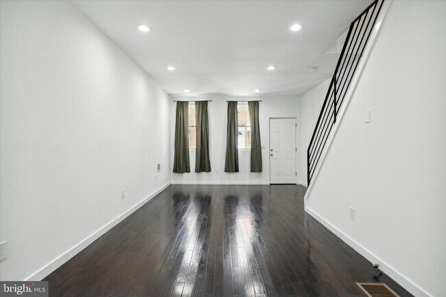 Building Photo - 3149 Agate St