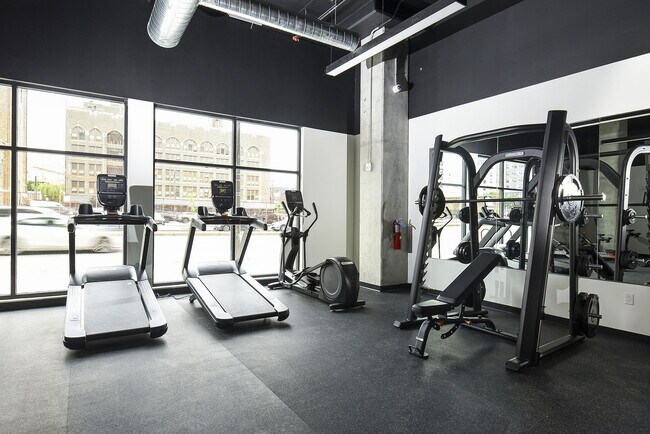 Gimnasio - The Astir Callowhill