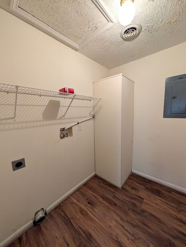 Foto del edificio - Black Mountain Upper Level Apartment Rental