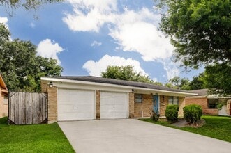 Building Photo - 6751 Richwood Rd