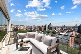 Building Photo - 171 Chrystie St