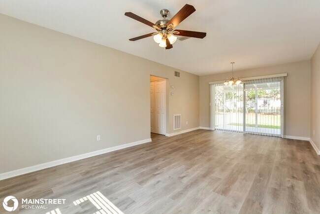 Building Photo - 2682 Kimberly Dr, deltona, FL 32738