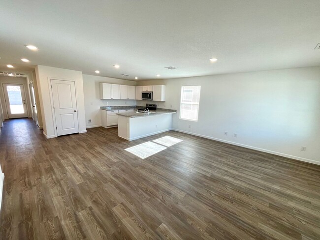 Building Photo - Brand new 3 Bedroom, 2 Bathroom Home in Ne...