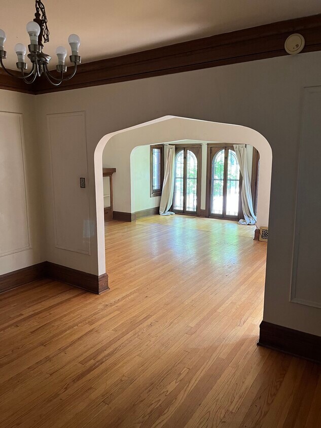 Foto principal - 3605 N Maryland Ave