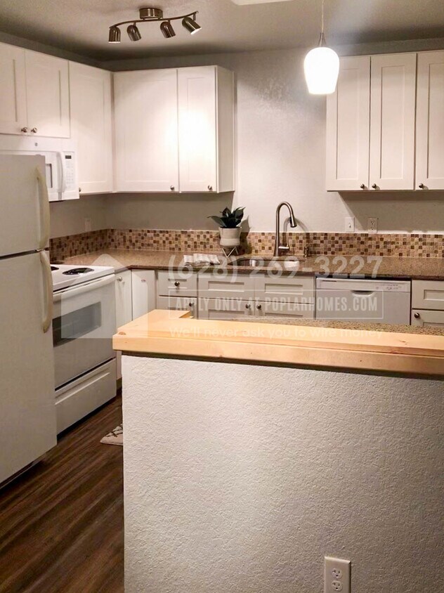 Foto principal - 745 Rainier Blvd N