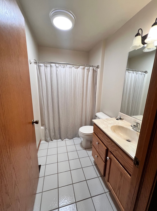Building Photo - 1339 Glenn Pl