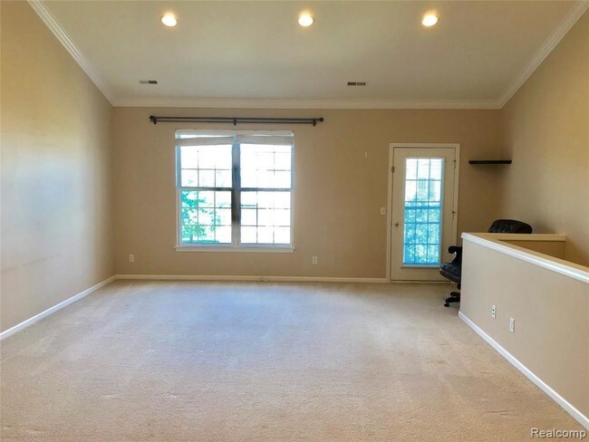 Foto del edificio - 1124 Alameda Blvd