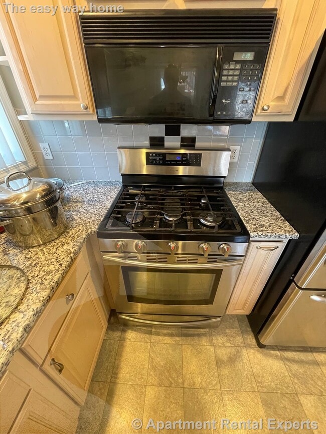 Photo - 112 Boston Ave Apartment