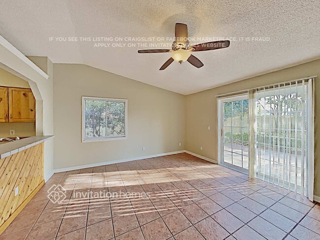 Building Photo - 1567 Naples Cir