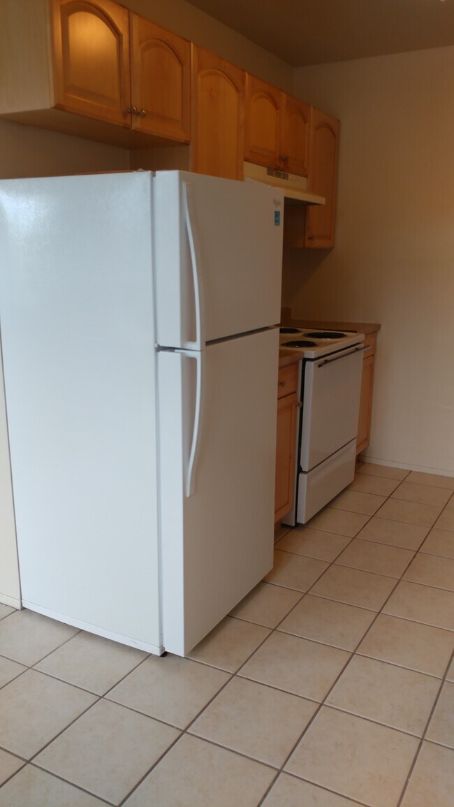 Building Photo - 3107 E 18th St