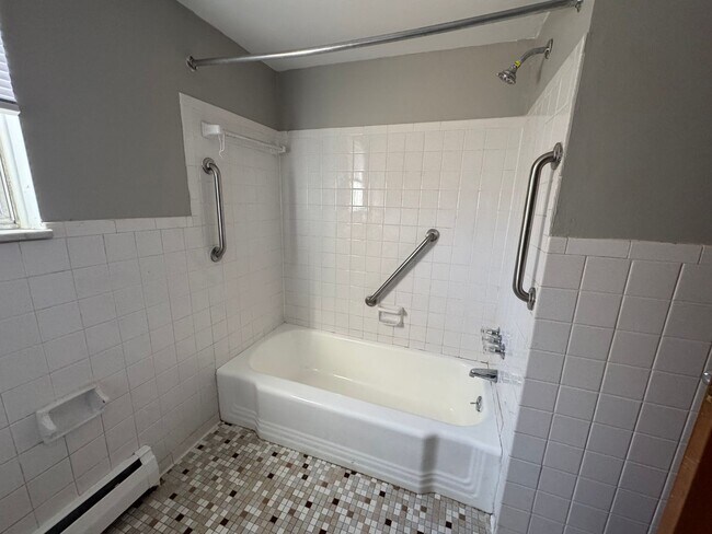 Foto del edificio - 3935 W Sylvania Ave