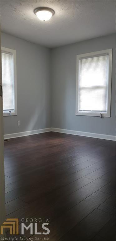 Building Photo - 1050 Pluma Dr SE