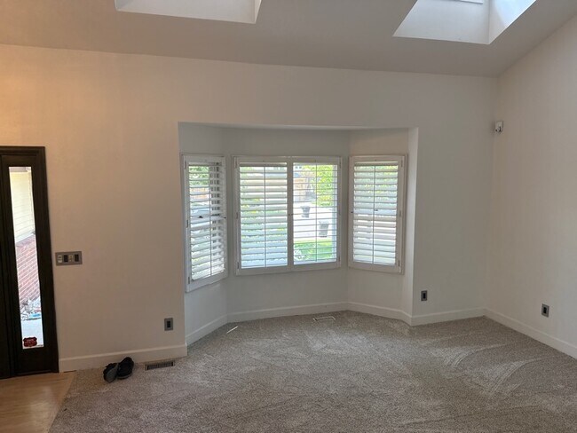 Foto del edificio - 3312 S Tulare Cir