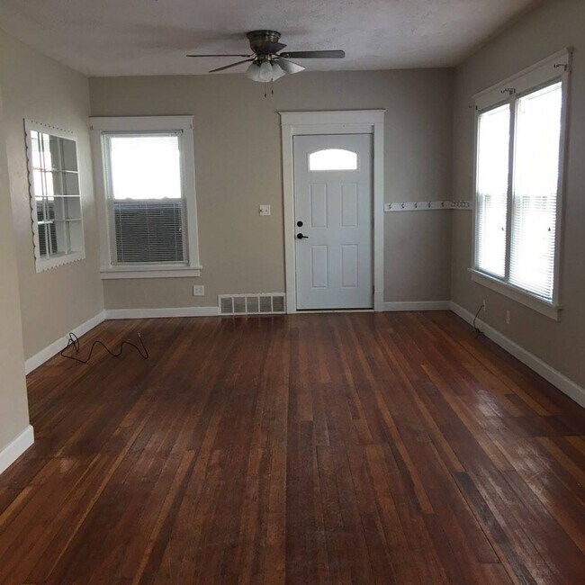 Foto del edificio - 4 Bedroom/2.5 bath home